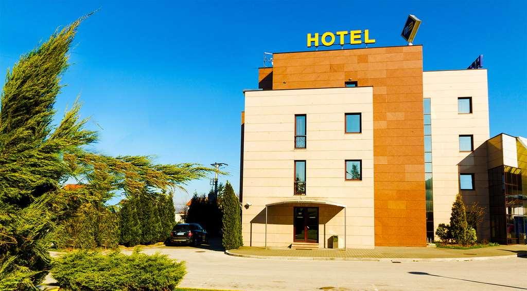 Hotel M3 Donje Mladice Exterior foto